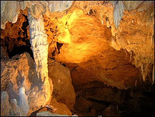 石垣島 鍾乳洞の画像