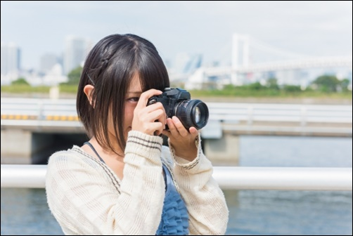 カメラ女子の画像