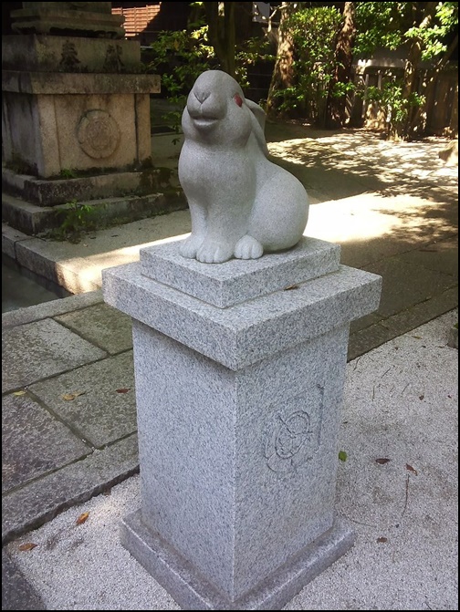 岡崎神社_-_狛うさぎの画像